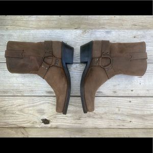 Size 8.5 M Frye Harness boot like new, retails$398